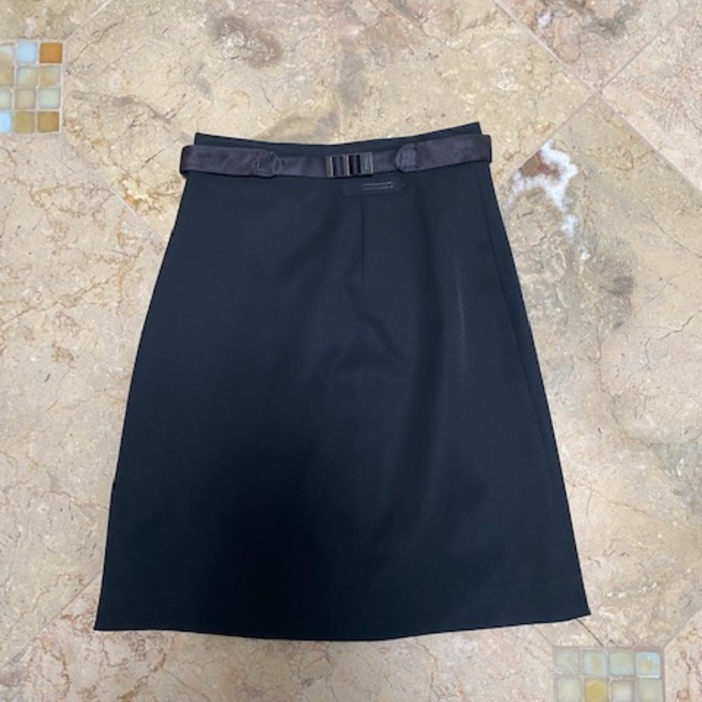 NWT Prada Skirt with Belt Size 38 - Picture 4 of 13